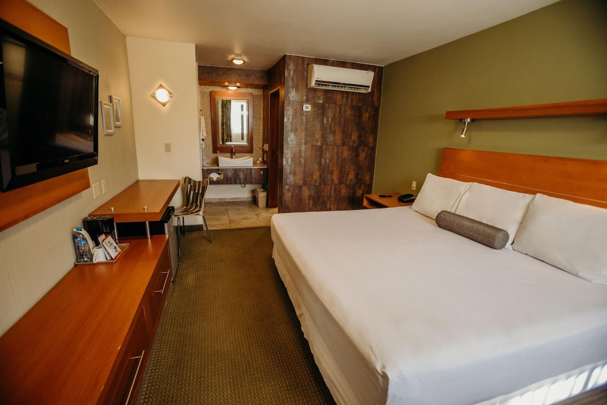 Hotel Calafia Мехикали Экстерьер фото