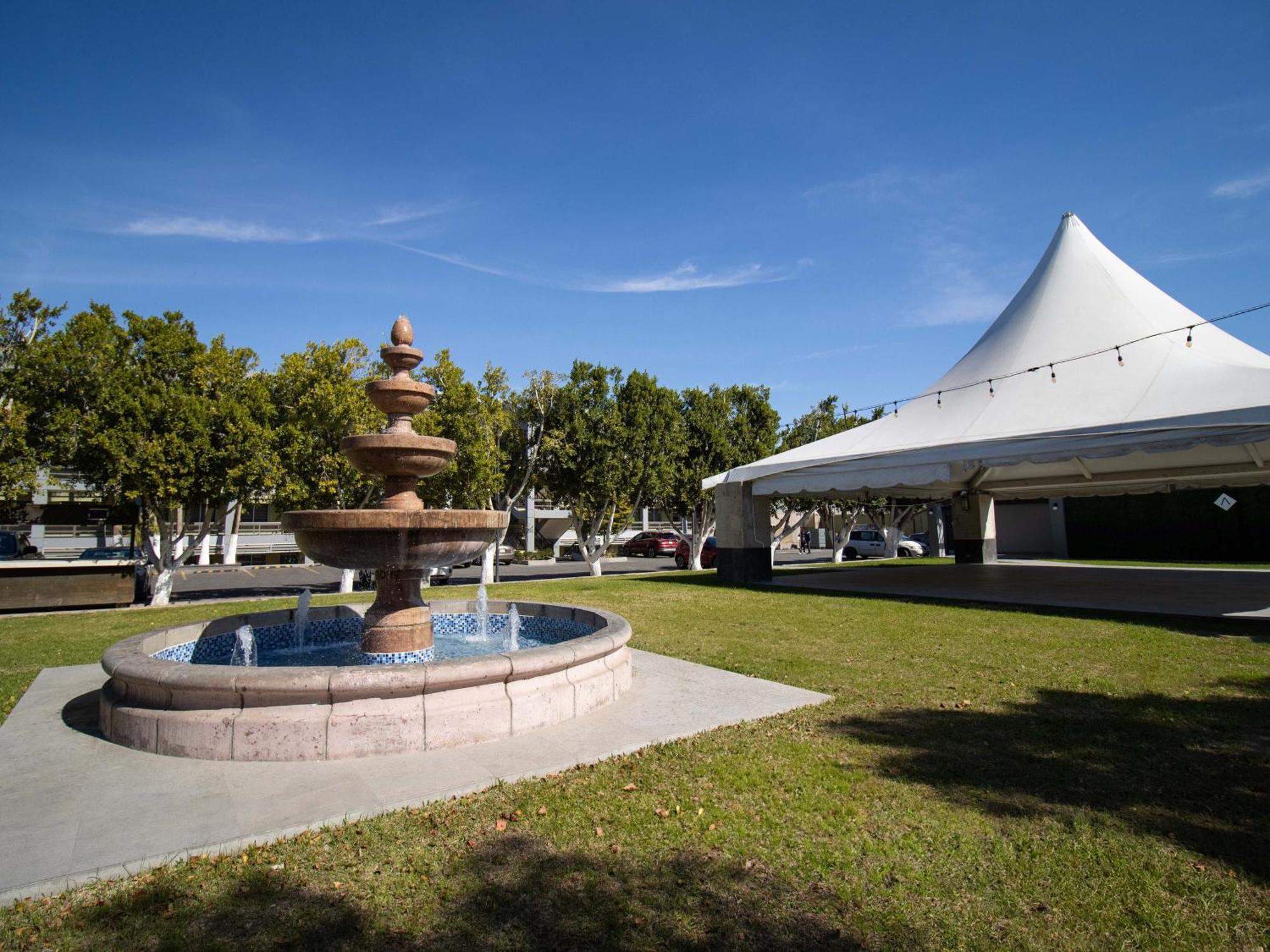 Hotel Calafia Мехикали Экстерьер фото